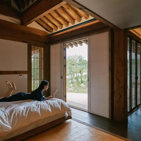 Muuun Villa Gyeongju Exterior photo